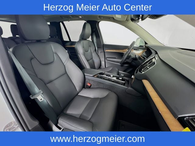 2024 Volvo XC90 Recharge Plug-In Hybrid T8 Plus Bright Theme 7 Passenger