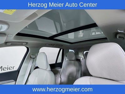 2025 Volvo XC90 Plug-In Hybrid T8 Plus 6 Passenger