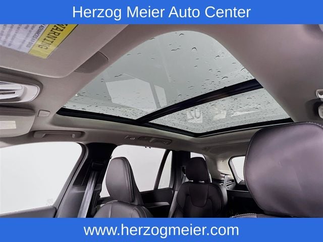 2025 Volvo XC90 Plug-In Hybrid T8 Ultra 6 Passenger