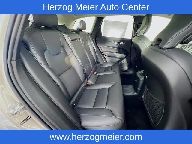 2025 Volvo XC60 Plug-In Hybrid T8 Plus