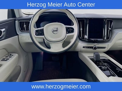 2025 Volvo XC60 Plug-In Hybrid Plus