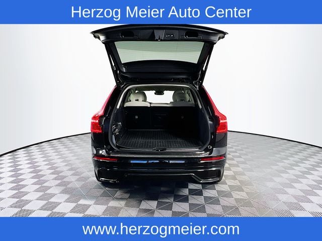 2025 Volvo XC60 Plug-In Hybrid Plus