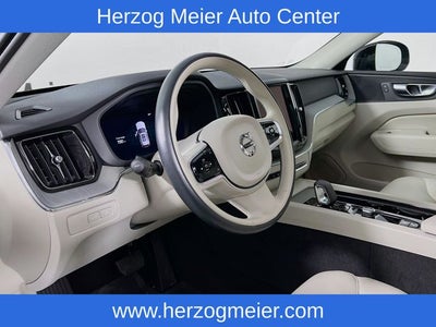 2025 Volvo XC60 Plug-In Hybrid Plus