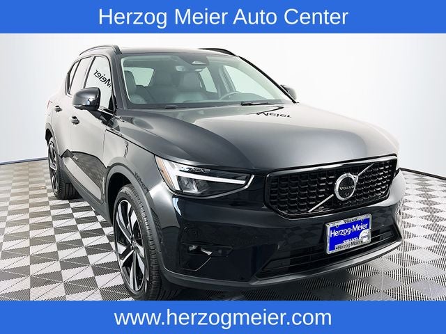 2025 Volvo XC40 B5 Plus Dark Theme. Retired Courtesy Loaner.