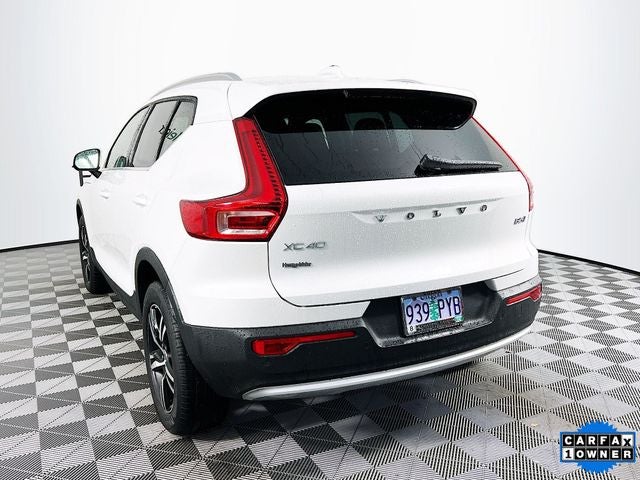 2025 Volvo XC40 B5 Core