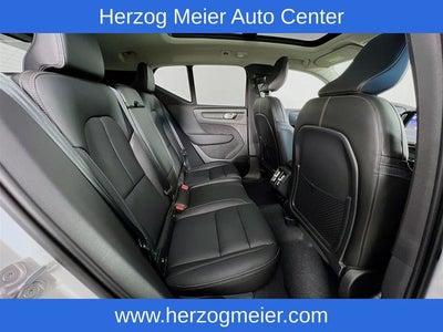 2023 Volvo XC40 B5 Ultimate
