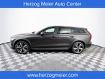 2025 Volvo V60 Cross Country B5 Plus