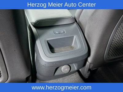 2025 Volvo V60 Cross Country B5 Plus