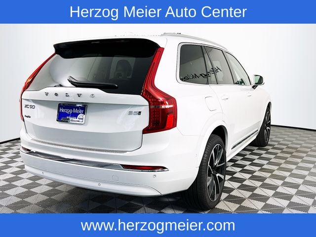 2025 Volvo XC90 B5 Plus