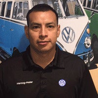 Mauricio Flores